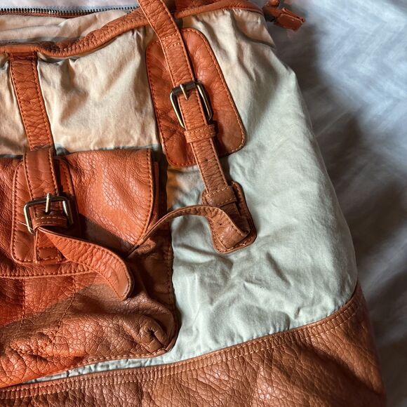 Circa 2012 Converse Cotton Canvas & Faux Leather Lg Tote Bag/ Purse 20" X 14" - Picture 3 of 12